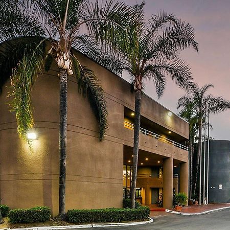 Travelodge By Wyndham Commerce Los Angeles Area Esterno foto