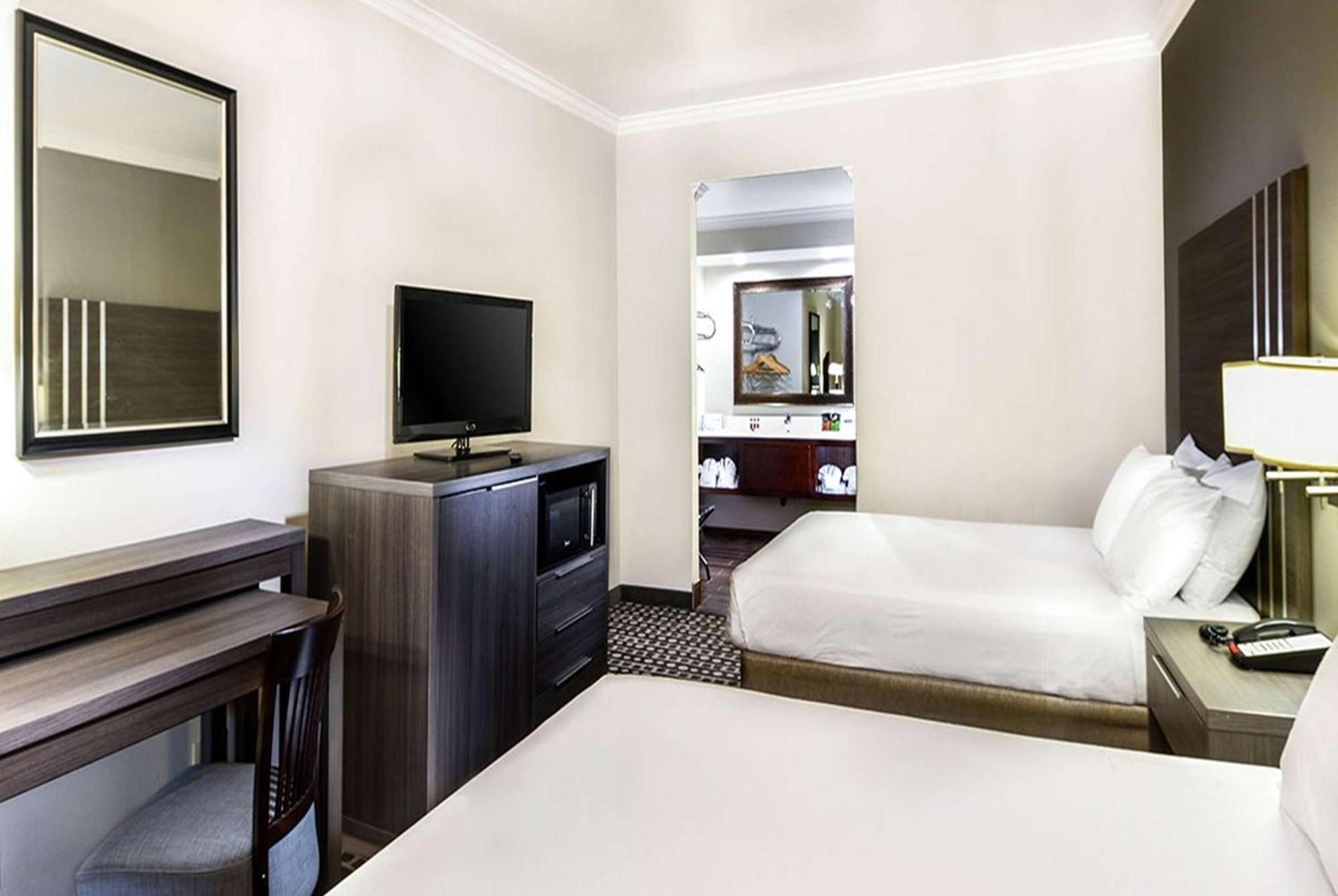 Travelodge By Wyndham Commerce Los Angeles Area Esterno foto